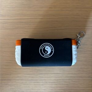 T&C surf musubi coin pouch